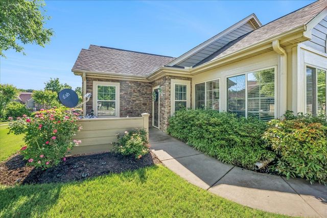 1668 W SOUTHFIELD CIR, Memphis, TN 38016