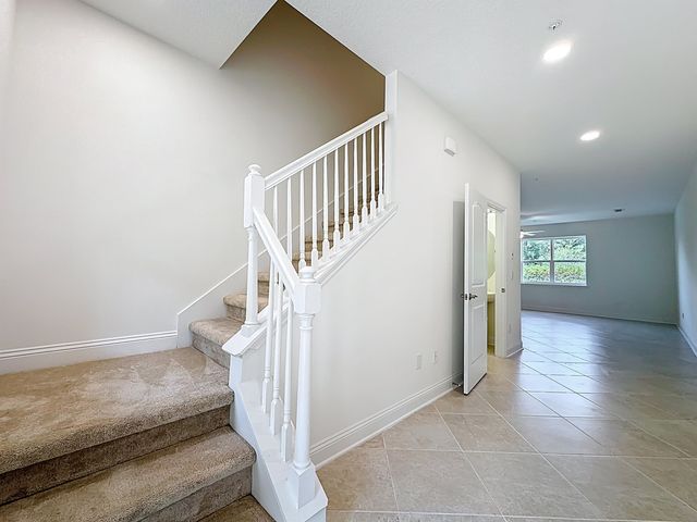 255 Grand Ravine Dr, St Augustine, FL 32086