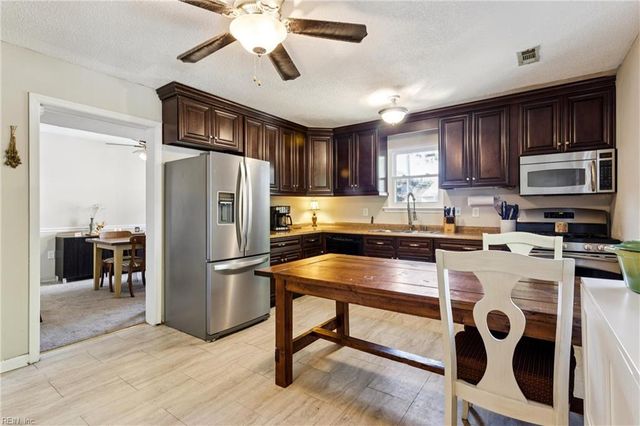 168 Woodland RD, Hampton, VA 23663