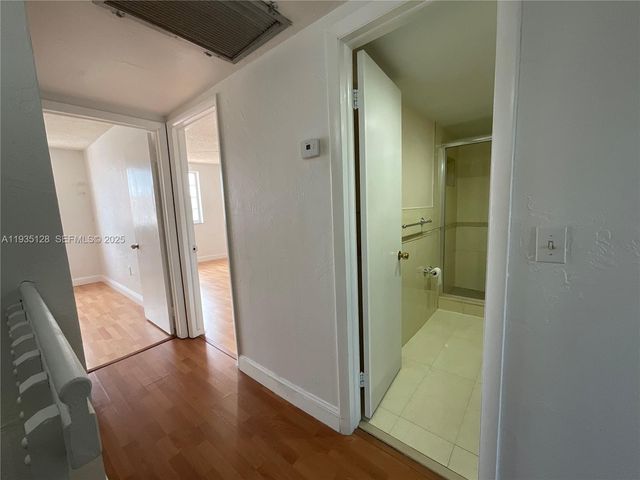 895 W 79th Pl, Hialeah, FL 33014