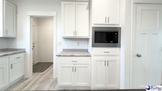 2111 Poor Farm Rd., Effingham, SC 29541