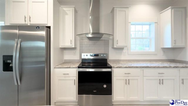 2111 Poor Farm Rd., Effingham, SC 29541