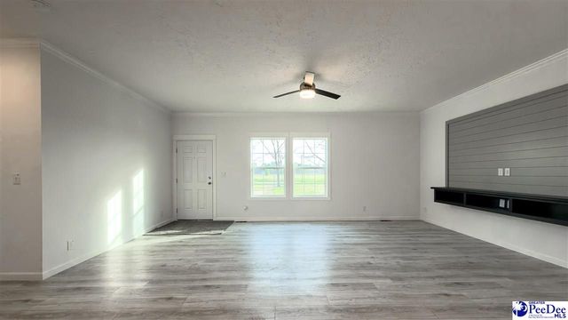 2111 Poor Farm Rd., Effingham, SC 29541