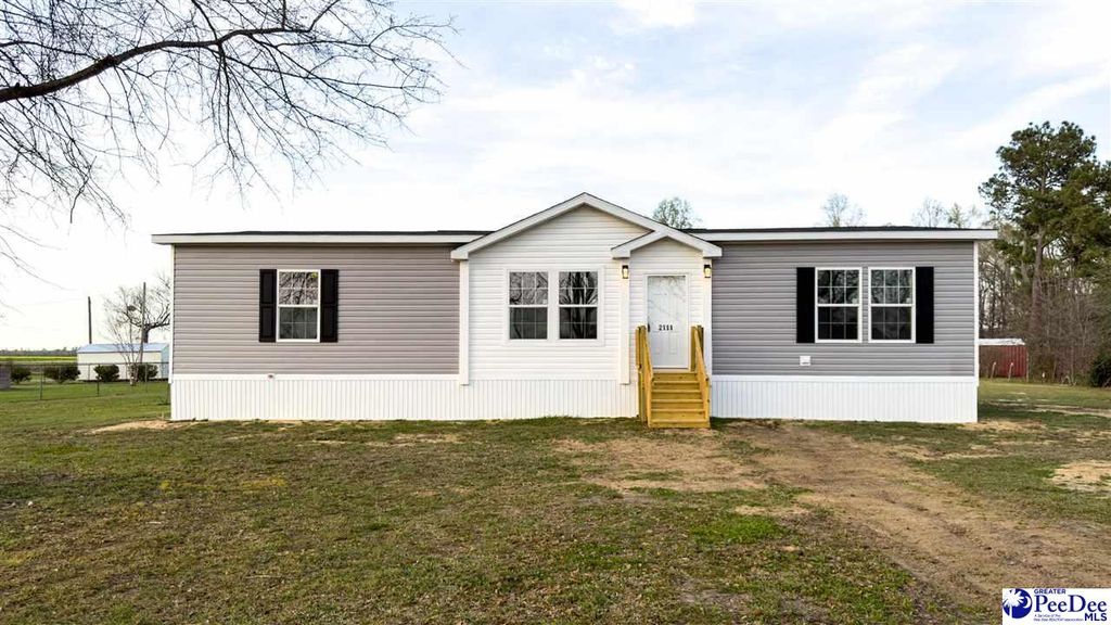 2111 Poor Farm Rd., Effingham, SC 29541
