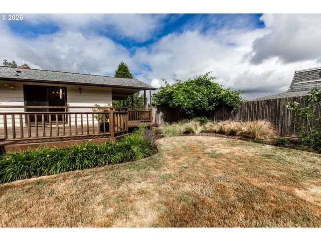 3985 UNIVERSITY St, Eugene, OR 97405