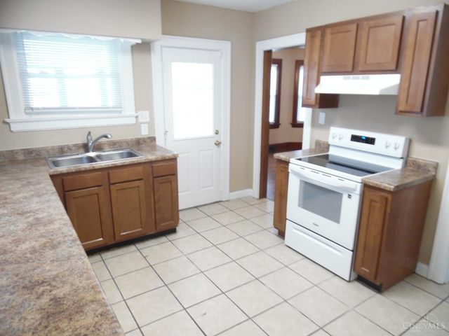 725 Ridgelawn Avenue, Hamilton, OH 45013