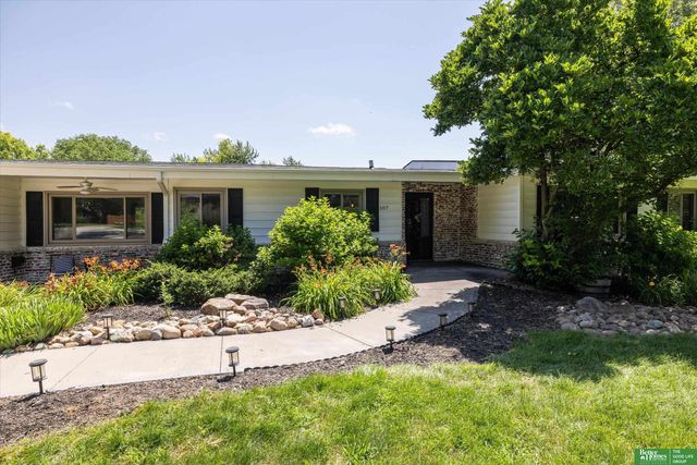 307 S 96th Street, Omaha, NE 68114
