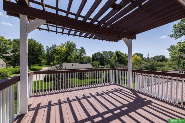 307 S 96th Street, Omaha, NE 68114