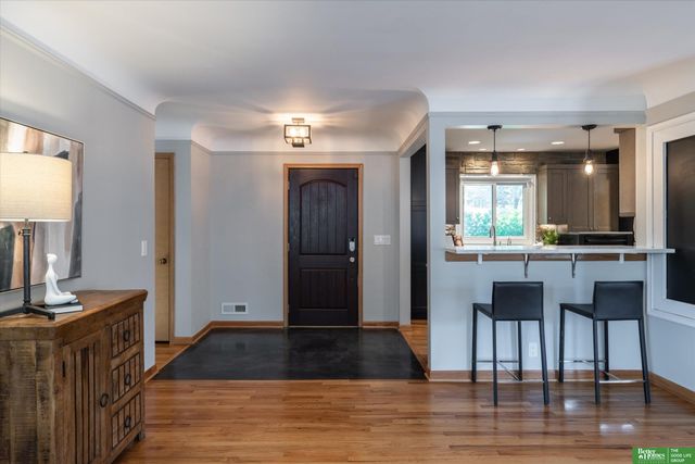 307 S 96th Street, Omaha, NE 68114