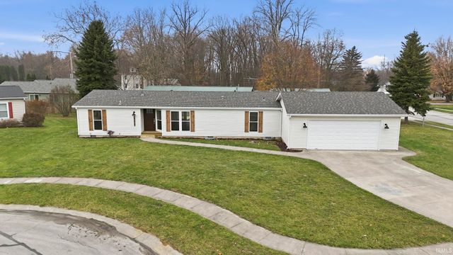 603 Roselawn Court, Auburn, IN 46706