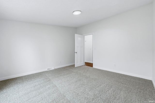 603 Roselawn Court, Auburn, IN 46706