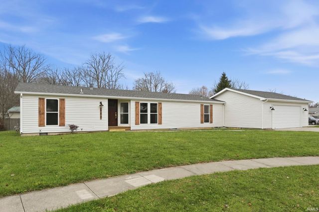 603 Roselawn Court, Auburn, IN 46706