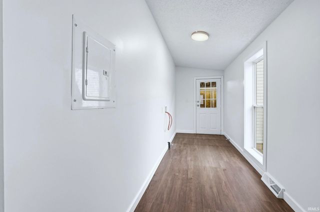 603 Roselawn Court, Auburn, IN 46706