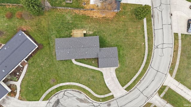 603 Roselawn Court, Auburn, IN 46706