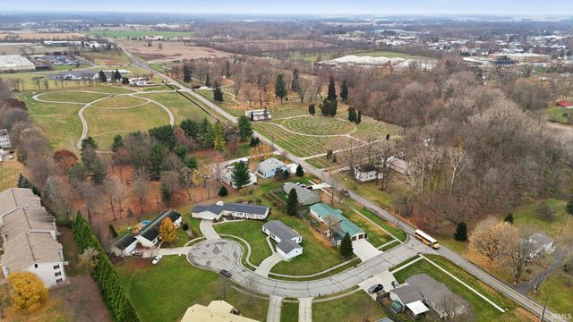 603 Roselawn Court, Auburn, IN 46706