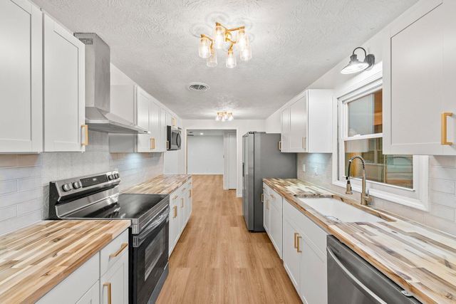 1004 Todd Avenue, North Augusta, SC 29841