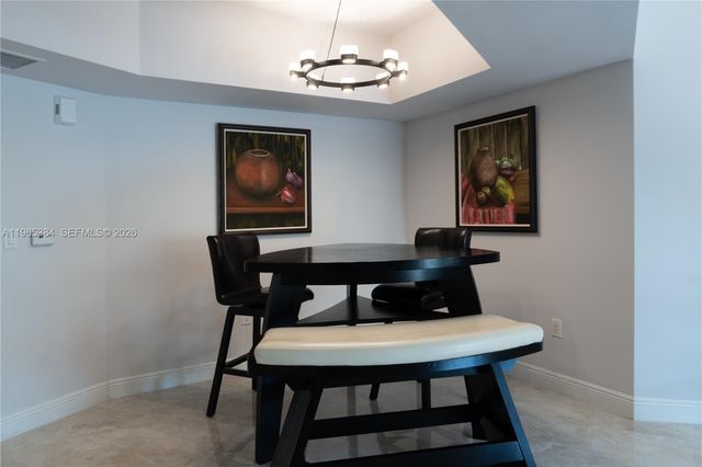 20000 E Country Club Drive 307, Aventura, FL 33180