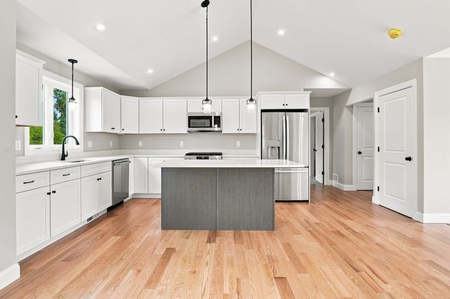 155 Turner Farm Road, Uxbridge, MA 01569