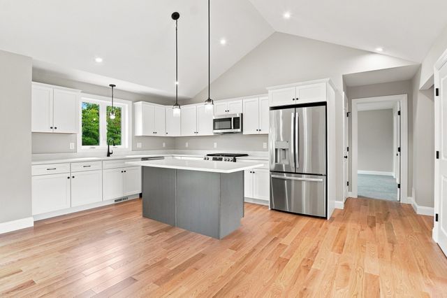 155 Turner Farm Road, Uxbridge, MA 01569