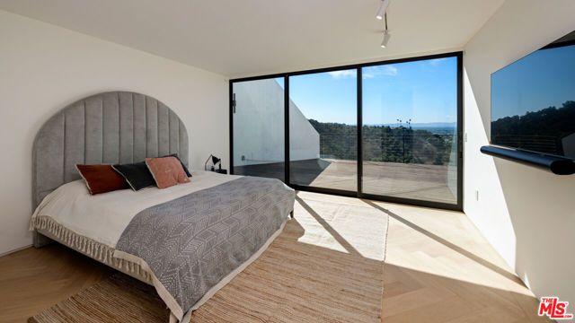 3699 Alta Mesa Drive, Studio City (los Angeles), CA 91604