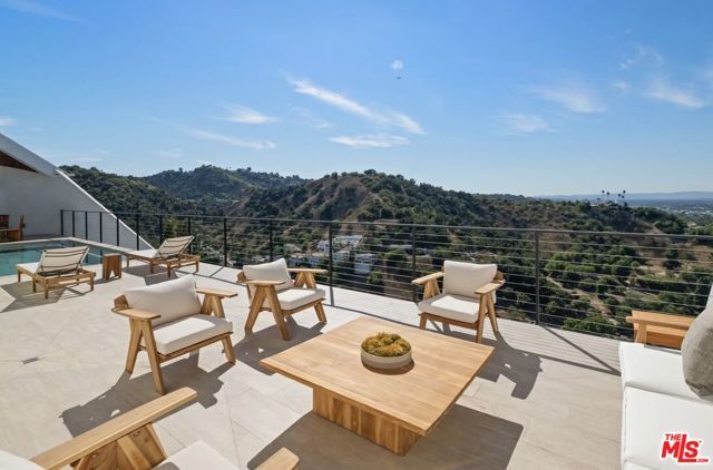 3699 Alta Mesa Drive, Studio City (los Angeles), CA 91604