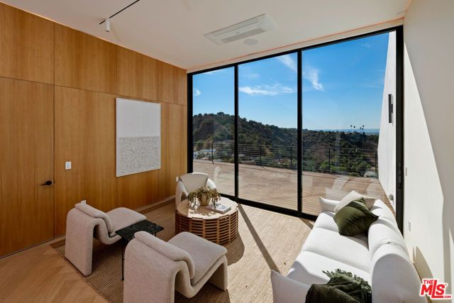 3699 Alta Mesa Drive, Studio City (los Angeles), CA 91604