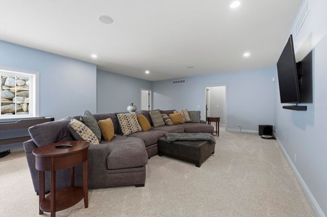 30306 Copperfield Lane, Granger, IN 46530