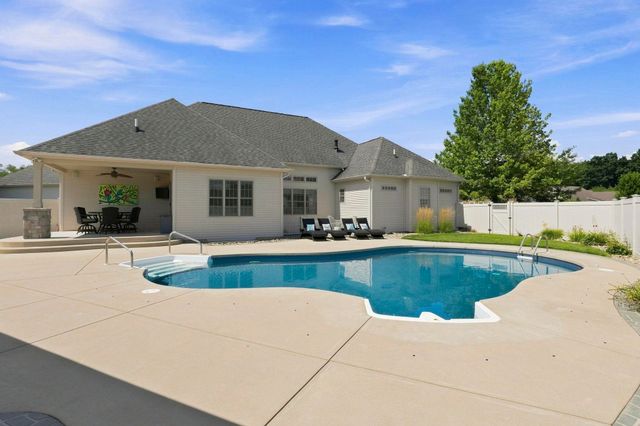 30306 Copperfield Lane, Granger, IN 46530