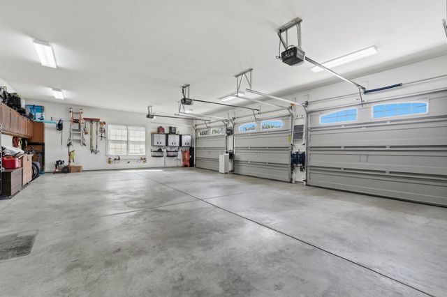30306 Copperfield Lane, Granger, IN 46530