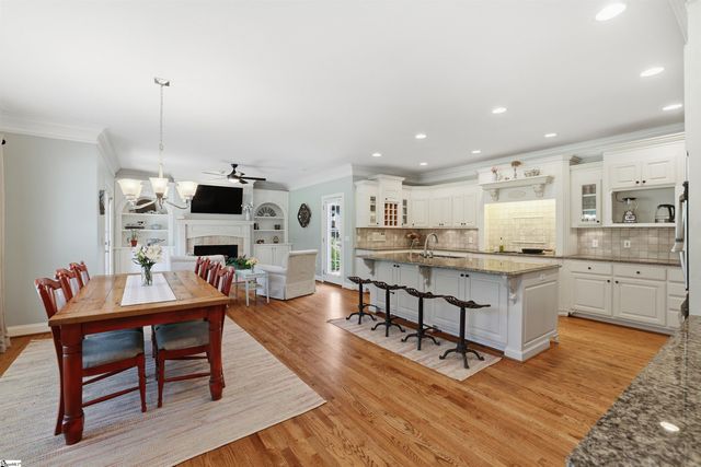 6 Chilton Place, Greer, SC 29650
