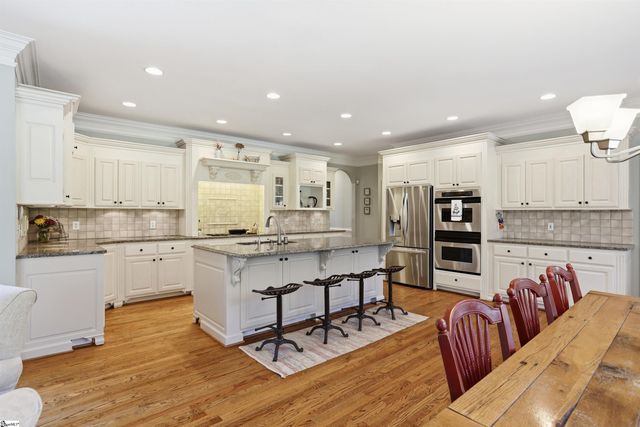 6 Chilton Place, Greer, SC 29650