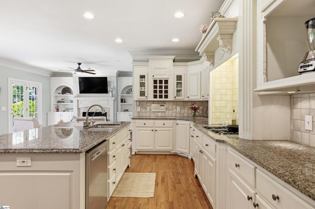 6 Chilton Place, Greer, SC 29650