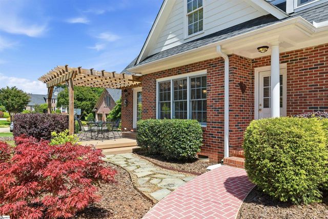 6 Chilton Place, Greer, SC 29650