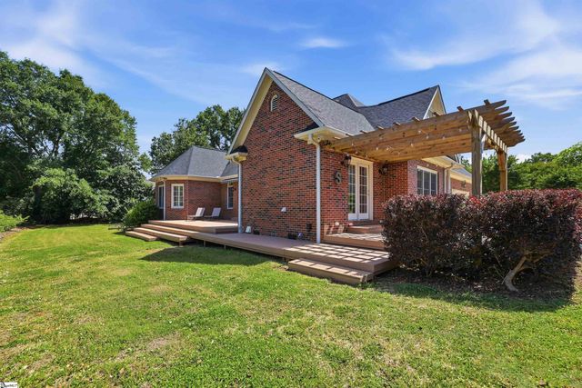 6 Chilton Place, Greer, SC 29650