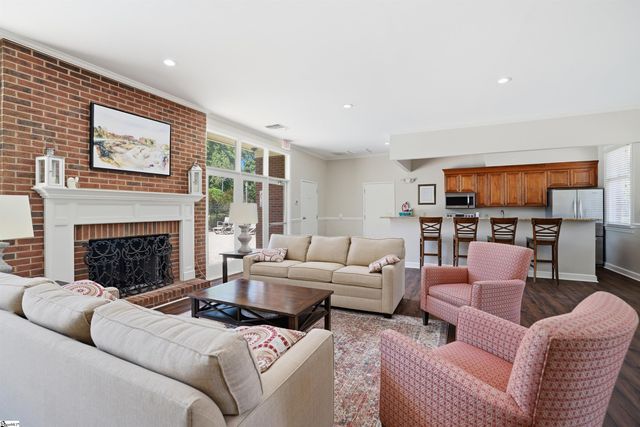 6 Chilton Place, Greer, SC 29650