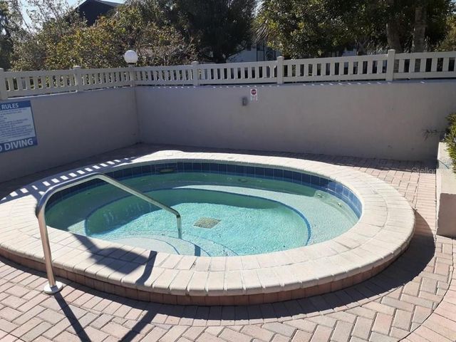 3846 59TH AVENUE W 3846, Bradenton, FL 34210