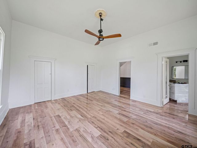 408 E 3rd St, Mount Pleasant, TX 75455