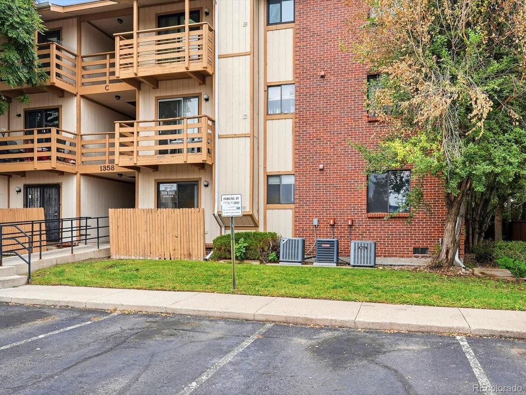 1358 S Irving Street Unit 27, Denver, CO 80219