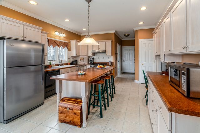 4996 Andrew Road, Marion, IL 62959