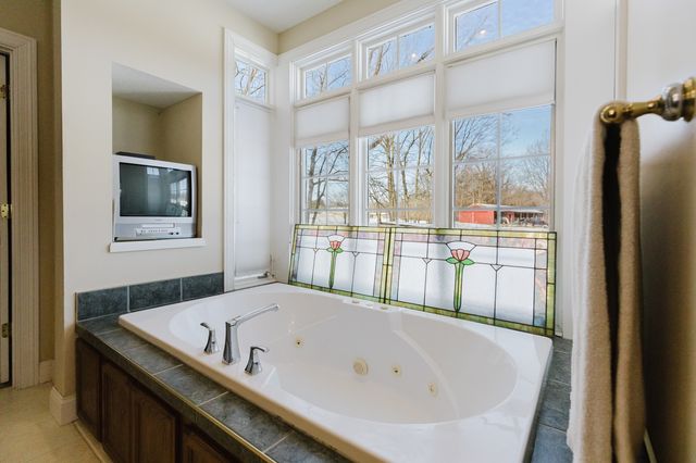 4996 Andrew Road, Marion, IL 62959