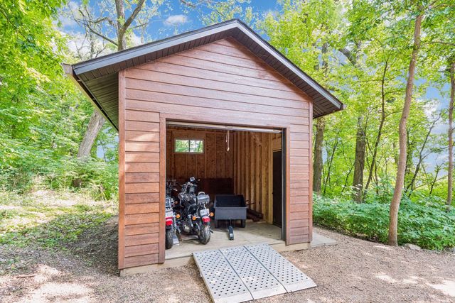10580 Little Avenue, Waconia, MN 55387
