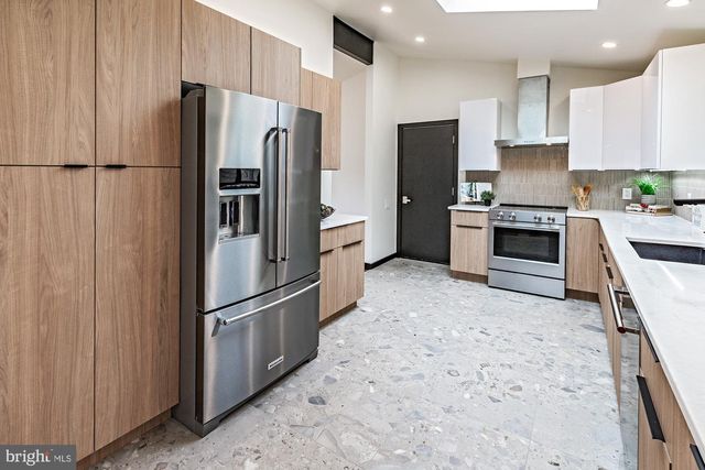 10 YORKRIDGE TRL, Hockessin, DE 19707