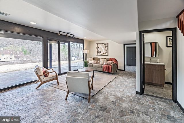 10 YORKRIDGE TRL, Hockessin, DE 19707