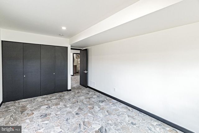 10 YORKRIDGE TRL, Hockessin, DE 19707