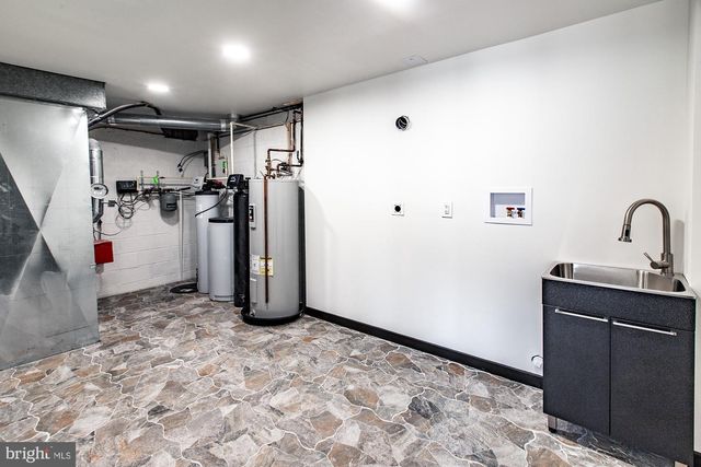 10 YORKRIDGE TRL, Hockessin, DE 19707