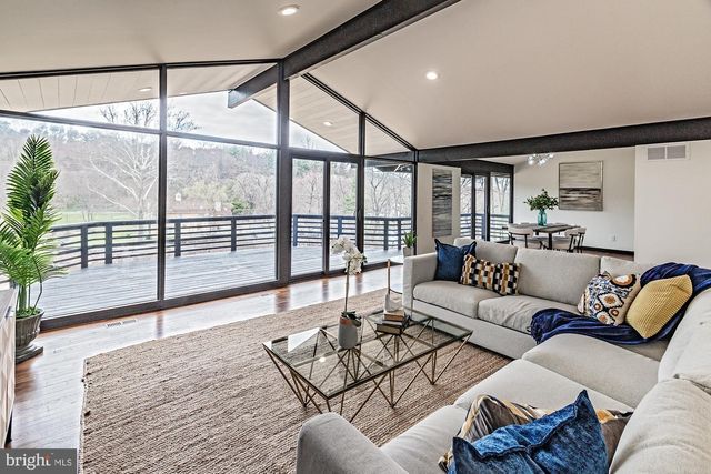 10 YORKRIDGE TRL, Hockessin, DE 19707