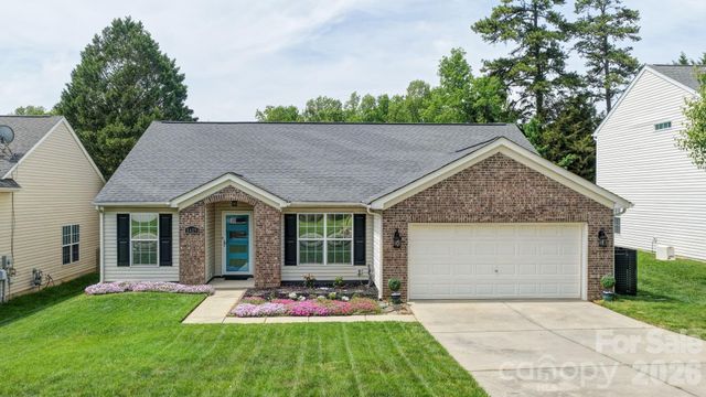 8409 Ewen Circle, Charlotte, NC 28269