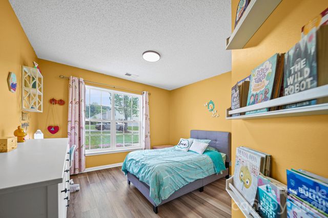 8409 Ewen Circle, Charlotte, NC 28269