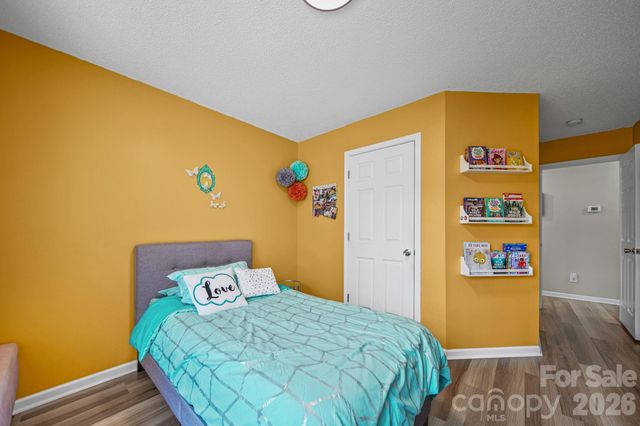 8409 Ewen Circle, Charlotte, NC 28269