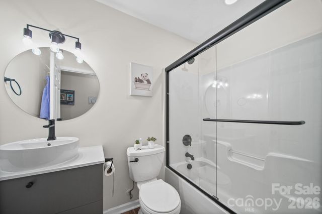 8409 Ewen Circle, Charlotte, NC 28269